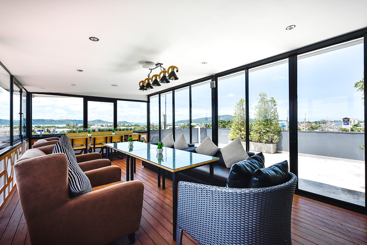 A Complete Guide to Interior Glass Design for Modern Homes – ModDwell