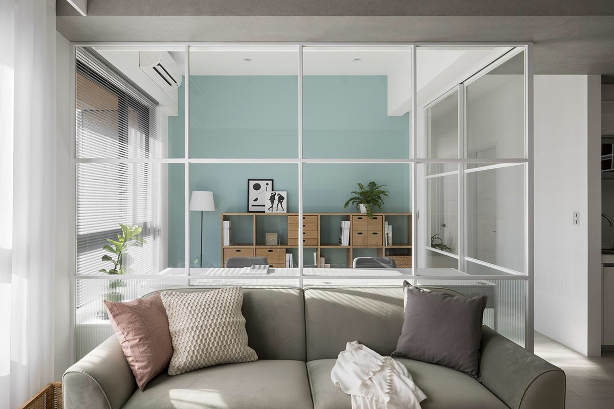 Photo inspiration: Visual Reference: 11 Stunning Glass Partition Ideas For Small Spaces